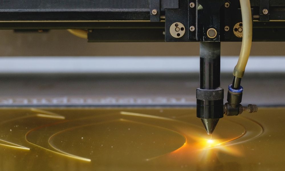 What are 3 safety rules for a laser cutter?