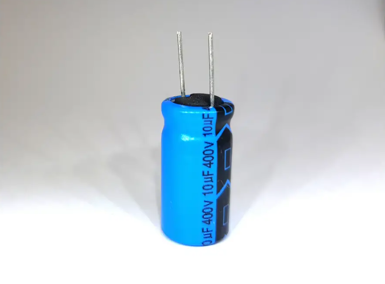 Understanding the Difference Between Electrolytic Capacitors and Normal Capacitors