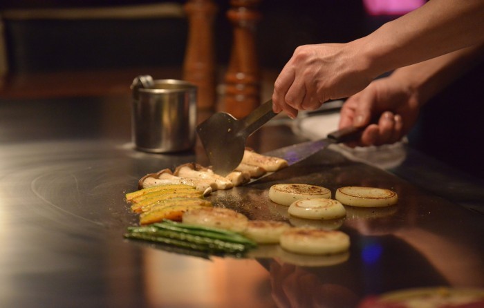 Stainless Steel Teppanyaki Plate: Culinary Excellence at Your Fingertips