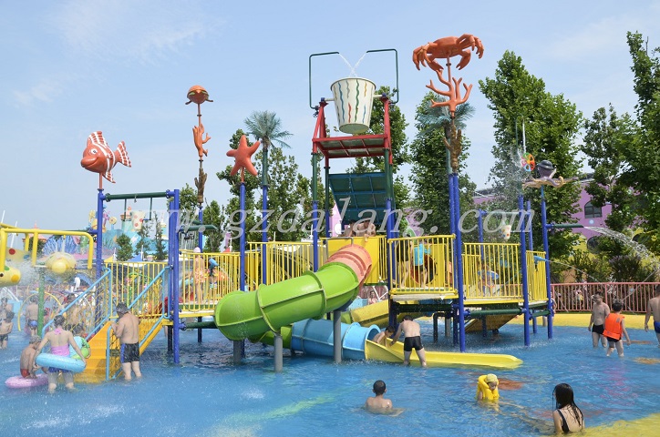 What are the latest and safest water park equipment innovations for summer fun?