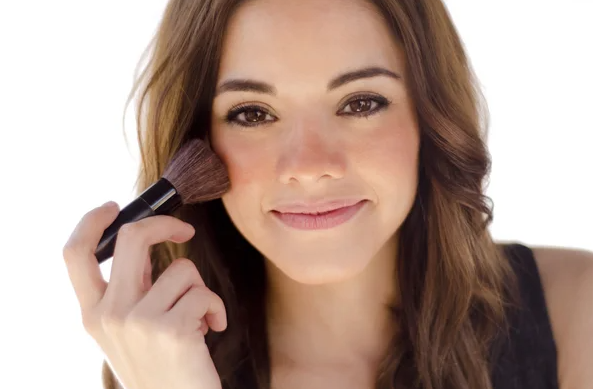 How to Apply Blush - According to The Pros