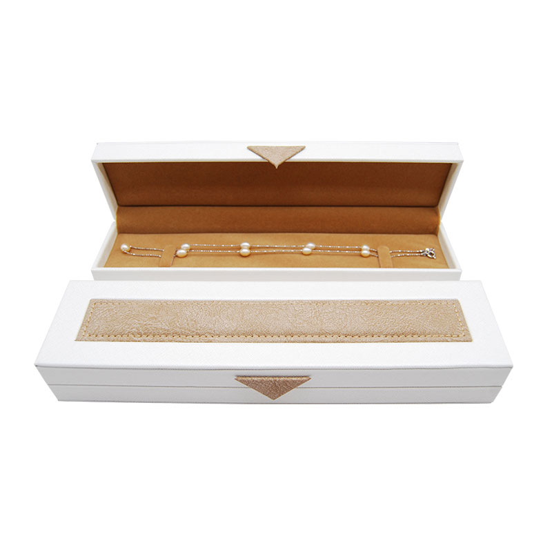 How to Choose the Perfect Jewelry Box for Your Collection? 