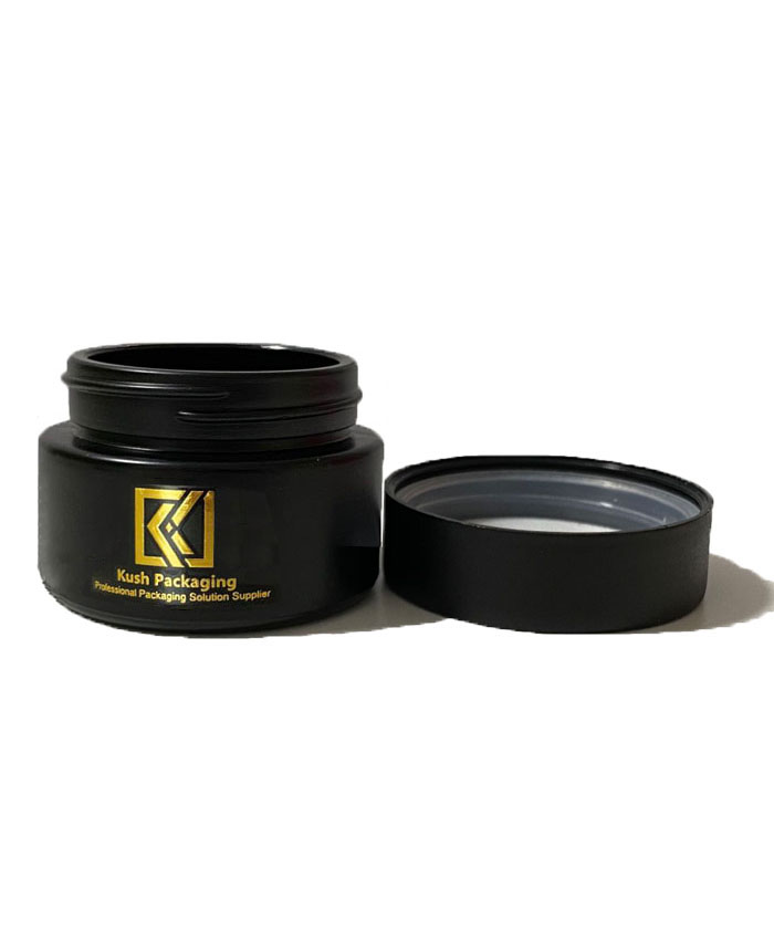 Do black glass jars with lids come in different sizes?