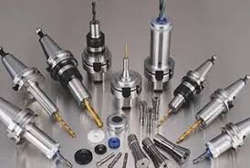 What are the key factors to consider when choosing a CNC toolholder for specific machining applications?