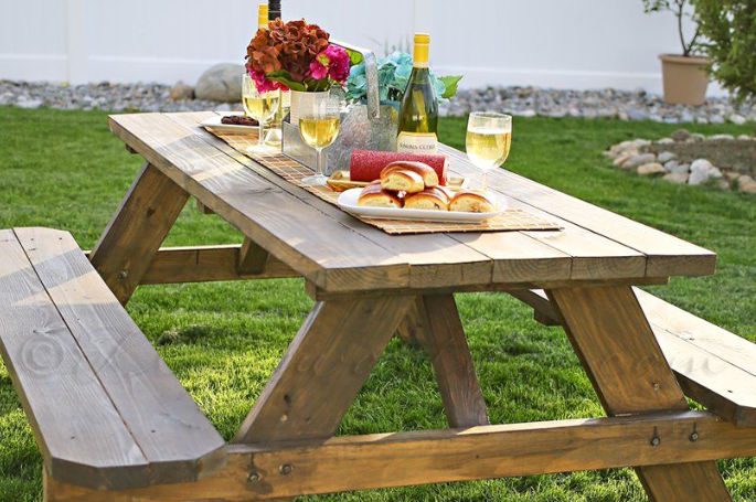 What Type of Picnic Table Lasts the Longest?