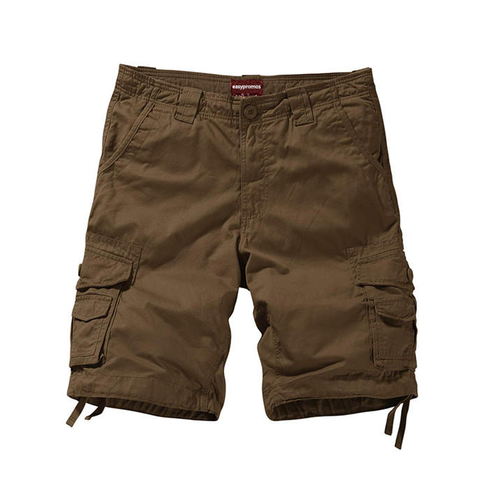 What are the typical features of cargo shorts?