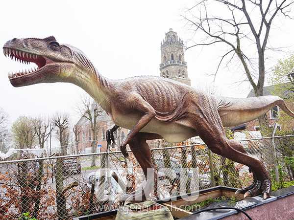 Where is the Largest Dinosaur Statue?