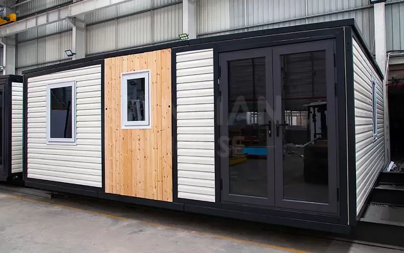What are the benefits of expandable container house?