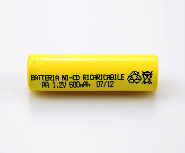 Nickel Cadmium (NiCd) vs. LiFePO4 (LFP) — Which Battery Is Better?