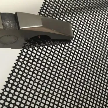 Choosing the Right Wire Mesh: A Guide for Industrial, Commercial, and Residential Use